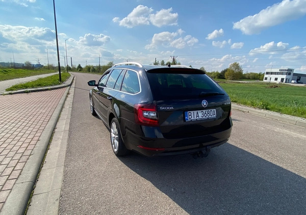 Skoda Octavia cena 49999 przebieg: 187000, rok produkcji 2017 z Łapy małe 277